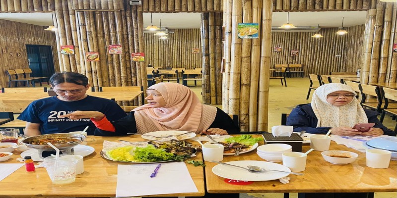 EcoTive X ทีมตลาดท่าพระยาเมืองสาย ประชุมติดตามความคืบหน้าเรื่องจดทะเบียนบริษัทเพื่อสังคม (Social Enterprise)