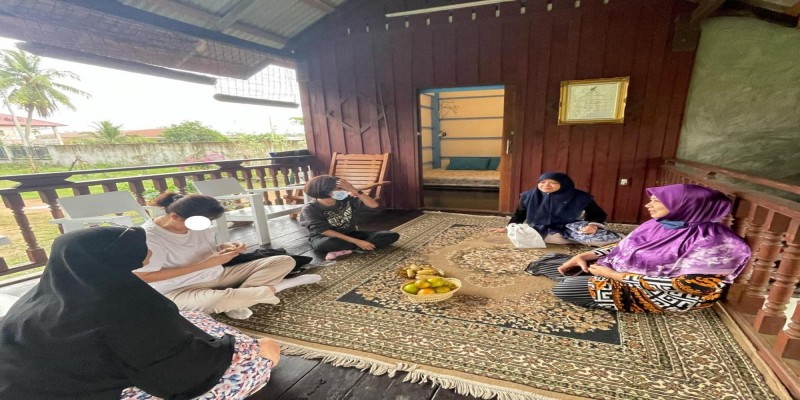 EcoTive ต้อนรับนักธุรกิจลงพื้นที่พบปะพูดคุยกับผู้ประกอบการในการร่วมกับชุมชนออกแบบผลิตภัณฑ์ หรือบริการที่สร้างสรรค์